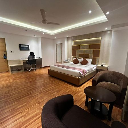 Royal Raj Hotel Rajshahi Luaran gambar