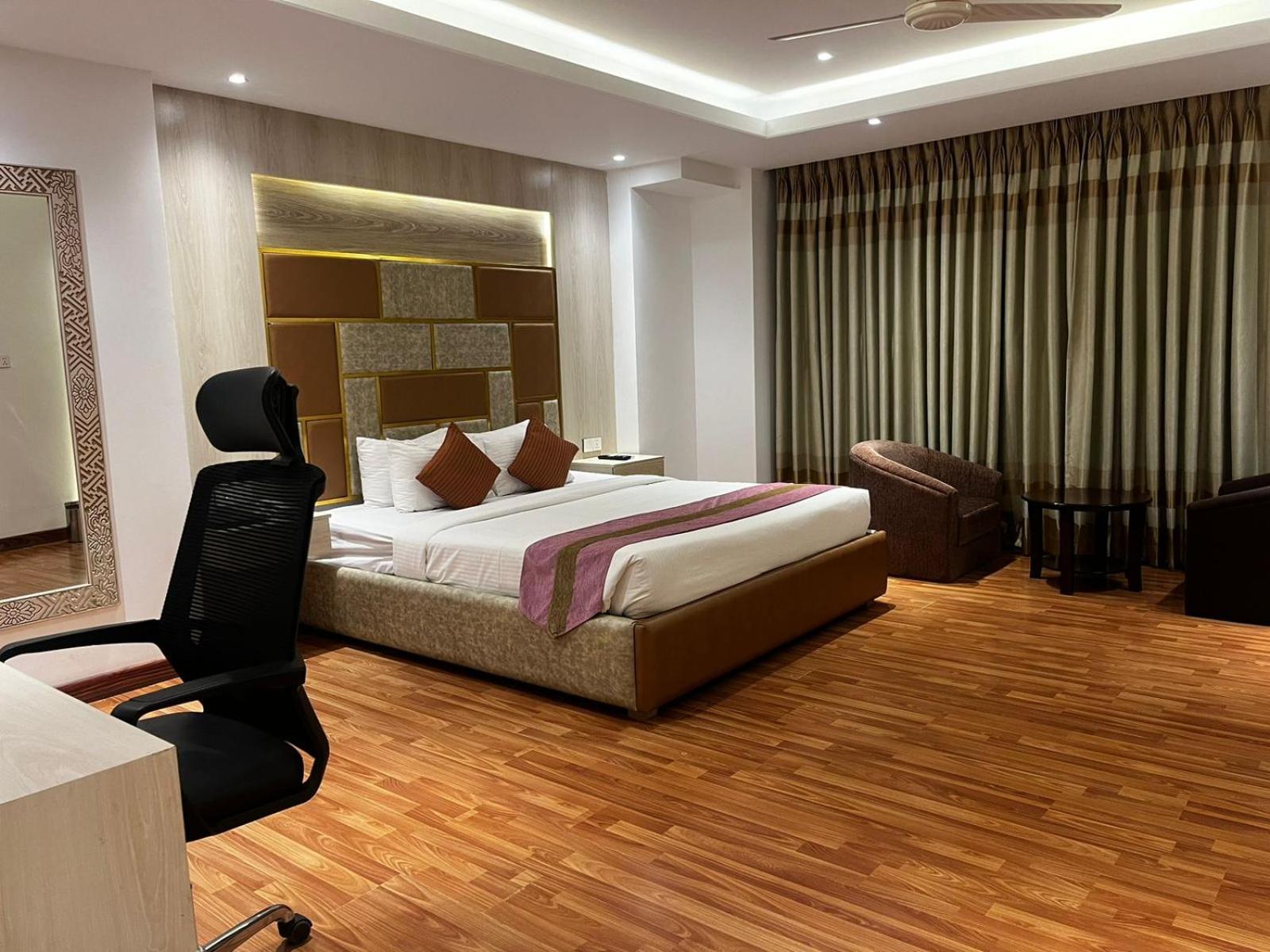 Royal Raj Hotel Rajshahi Luaran gambar