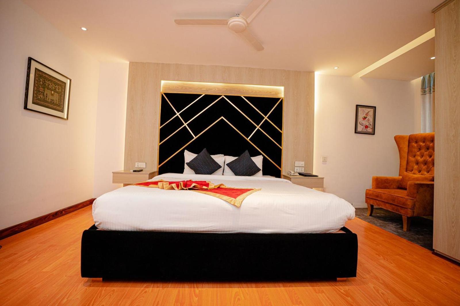 Royal Raj Hotel Rajshahi Luaran gambar
