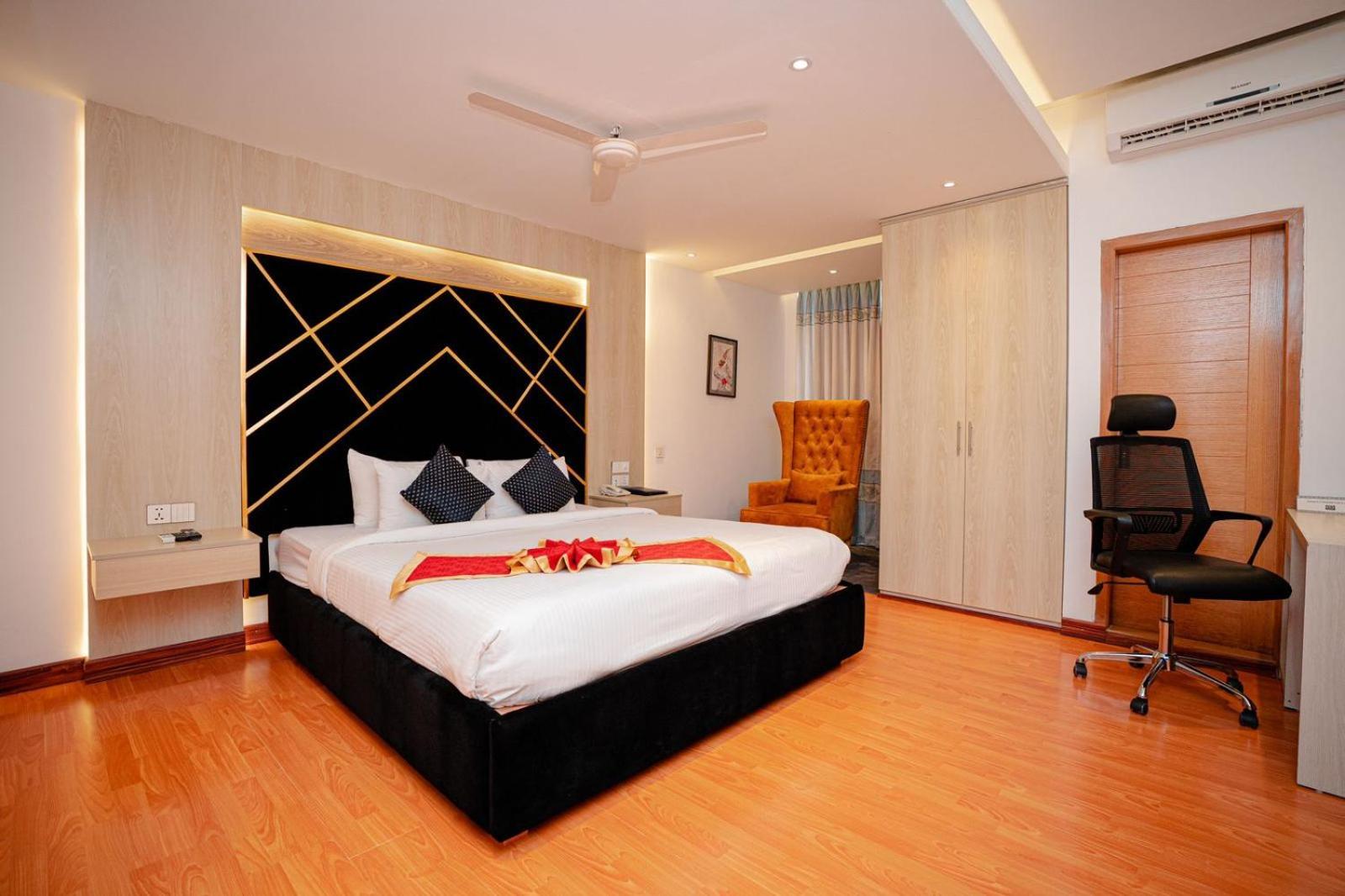 Royal Raj Hotel Rajshahi Luaran gambar
